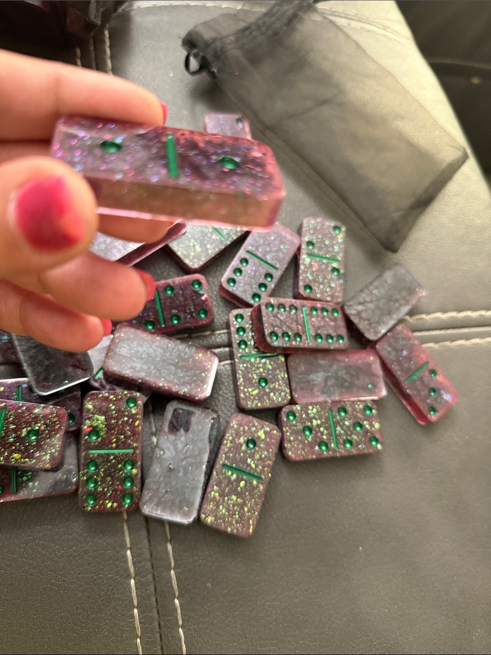 Glitter Burgundy Domino Set with Green Pips - Picture 2 of 3